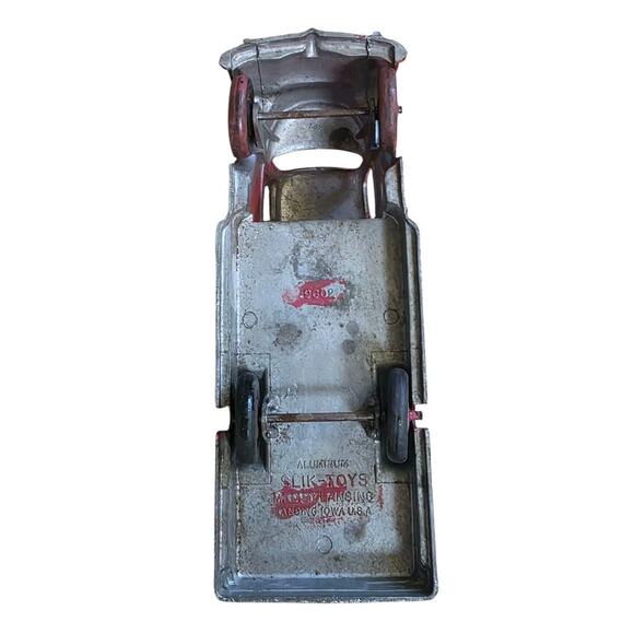 SLIK Toys Delivery Truck Pickup #9602 Lansing IA Cast Aluminum Vintage - Picture 5 of 7